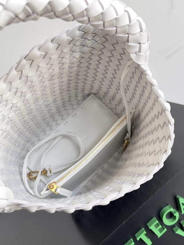 BOTTEGA VENETA SMALL ANDIAMO [C1MA6-065819] CELINE CHANEL ACCESSORIES LOEWE SHOES LOUIS VUITTON DIRO YSL OTHER BRAND HANDBAGS BALENCIAGA BOTTEGA VENETA GOYARD HERMES BURBERRY VALENTINO GUCCI FENDI MIUMIU CHLOE PRADA BVLGARI SUITCASE NEW ARRIVAL 