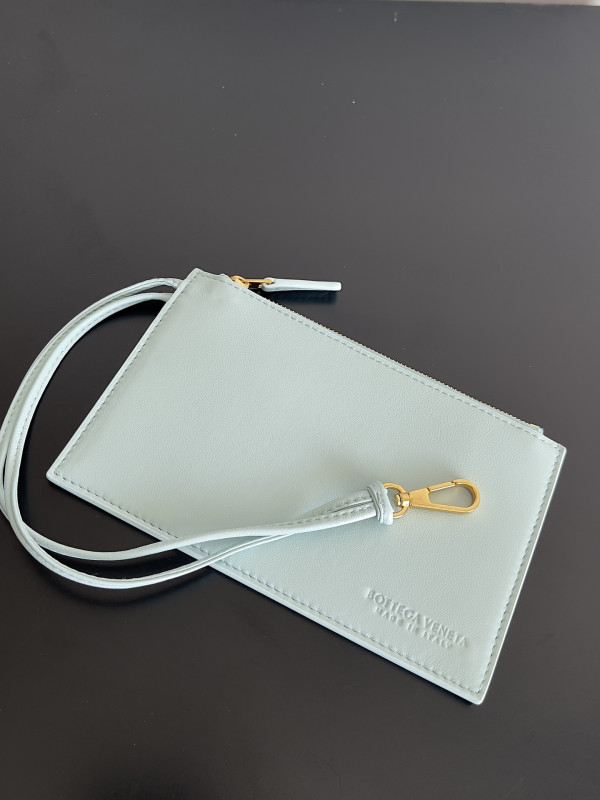 BOTTEGA VENETA SMALL ANDIAMO [753172V1OW03902] CELINE CHANEL ACCESSORIES LOEWE SHOES LOUIS VUITTON DIRO YSL OTHER BRAND HANDBAGS BALENCIAGA BOTTEGA VENETA GOYARD HERMES BURBERRY VALENTINO GUCCI FENDI MIUMIU CHLOE PRADA BVLGARI SUITCASE NEW ARRIVAL 