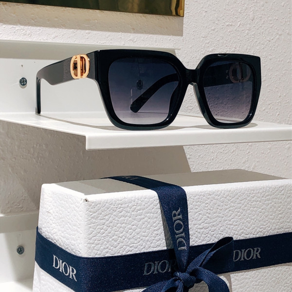 DIRO SUNGLASSES [C1MA2-034931] CELINE CHANEL ACCESSORIES LOEWE SHOES LOUIS VUITTON DIRO YSL OTHER BRAND HANDBAGS BALENCIAGA BOTTEGA VENETA GOYARD HERMES BURBERRY VALENTINO GUCCI FENDI MIUMIU CHLOE PRADA BVLGARI SUITCASE NEW ARRIVAL 