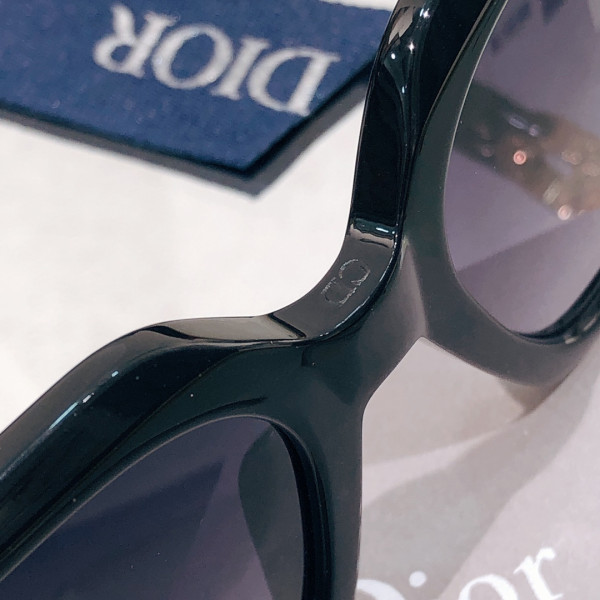 DIRO SUNGLASSES [C1MA2-034931] CELINE CHANEL ACCESSORIES LOEWE SHOES LOUIS VUITTON DIRO YSL OTHER BRAND HANDBAGS BALENCIAGA BOTTEGA VENETA GOYARD HERMES BURBERRY VALENTINO GUCCI FENDI MIUMIU CHLOE PRADA BVLGARI SUITCASE NEW ARRIVAL 