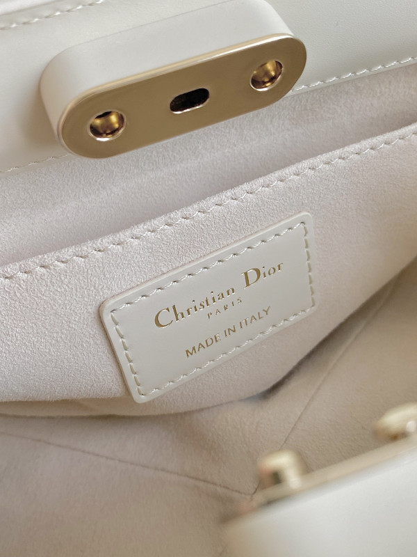 DIRO KEY BAG [C1MA1-034202] CELINE CHANEL ACCESSORIES LOEWE SHOES LOUIS VUITTON DIRO YSL OTHER BRAND HANDBAGS BALENCIAGA BOTTEGA VENETA GOYARD HERMES BURBERRY VALENTINO GUCCI FENDI MIUMIU CHLOE PRADA BVLGARI SUITCASE NEW ARRIVAL 