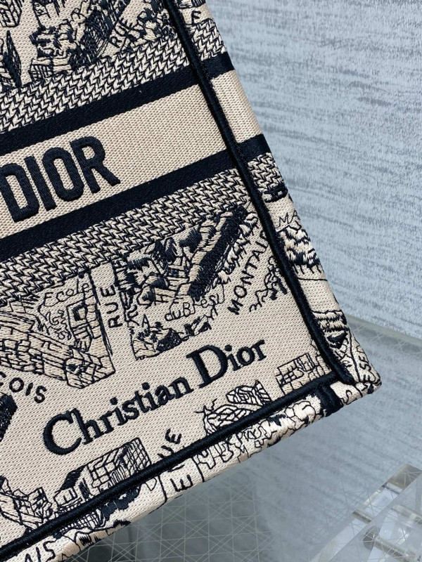 SMALL DIRO BOOK TOTE-26.5*21*14CM [C1MA0-093528] CELINE CHANEL ACCESSORIES LOEWE SHOES LOUIS VUITTON DIRO YSL OTHER BRAND HANDBAGS BALENCIAGA BOTTEGA VENETA GOYARD HERMES BURBERRY VALENTINO GUCCI FENDI MIUMIU CHLOE PRADA BVLGARI SUITCASE NEW ARRIVAL 