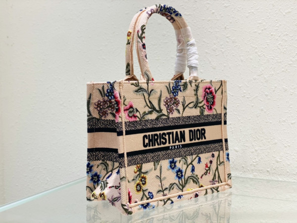 SMALL DIRO BOOK TOTE-26.5*21*14CM [C1MA0-035113] CELINE CHANEL ACCESSORIES LOEWE SHOES LOUIS VUITTON DIRO YSL OTHER BRAND HANDBAGS BALENCIAGA BOTTEGA VENETA GOYARD HERMES BURBERRY VALENTINO GUCCI FENDI MIUMIU CHLOE PRADA BVLGARI SUITCASE NEW ARRIVAL 