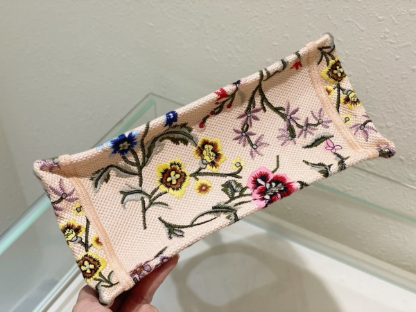 SMALL DIRO BOOK TOTE-26.5*21*14CM [C1MA0-035113] CELINE CHANEL ACCESSORIES LOEWE SHOES LOUIS VUITTON DIRO YSL OTHER BRAND HANDBAGS BALENCIAGA BOTTEGA VENETA GOYARD HERMES BURBERRY VALENTINO GUCCI FENDI MIUMIU CHLOE PRADA BVLGARI SUITCASE NEW ARRIVAL 