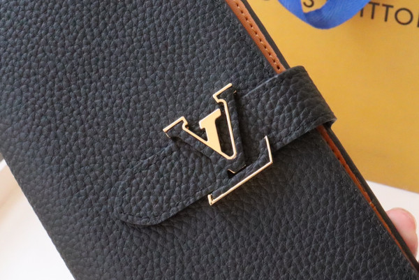 LOUIS VUITTON VERTICAL WALLET [M81330] CELINE CHANEL ACCESSORIES LOEWE SHOES LOUIS VUITTON DIRO YSL OTHER BRAND HANDBAGS BALENCIAGA BOTTEGA VENETA GOYARD HERMES BURBERRY VALENTINO GUCCI FENDI MIUMIU CHLOE PRADA BVLGARI SUITCASE NEW ARRIVAL 
