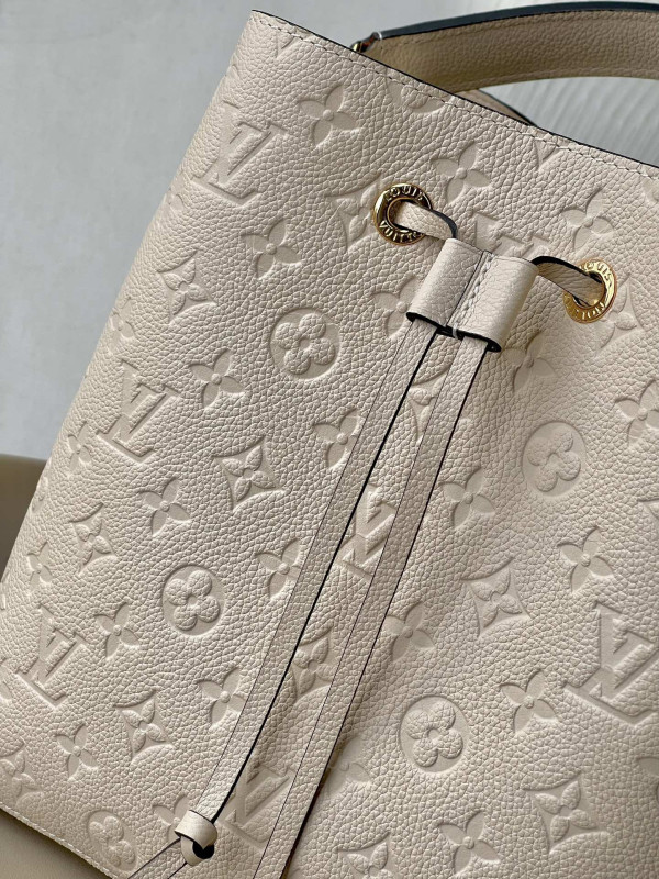 LOUIS VUITTON N?ONO? MM [M46526] CELINE CHANEL ACCESSORIES LOEWE SHOES LOUIS VUITTON DIRO YSL OTHER BRAND HANDBAGS BALENCIAGA BOTTEGA VENETA GOYARD HERMES BURBERRY VALENTINO GUCCI FENDI MIUMIU CHLOE PRADA BVLGARI SUITCASE NEW ARRIVAL 