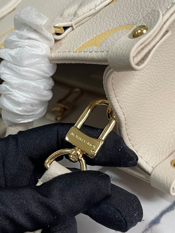 LOUIS VUITTON ONTHEGO PM [m46513] CELINE CHANEL ACCESSORIES LOEWE SHOES LOUIS VUITTON DIRO YSL OTHER BRAND HANDBAGS BALENCIAGA BOTTEGA VENETA GOYARD HERMES BURBERRY VALENTINO GUCCI FENDI MIUMIU CHLOE PRADA BVLGARI SUITCASE NEW ARRIVAL 