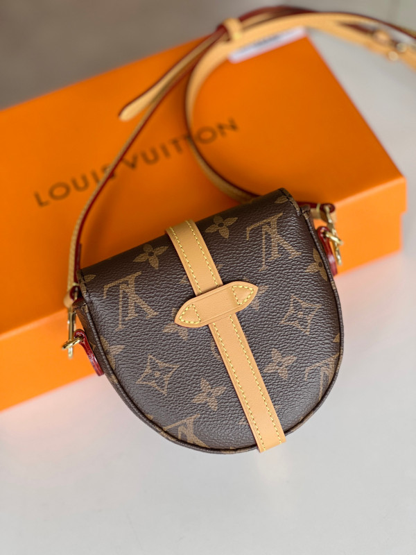 LOUIS VUITTON MICRO CHANTILLY [m] CELINE CHANEL ACCESSORIES LOEWE SHOES LOUIS VUITTON DIRO YSL OTHER BRAND HANDBAGS BALENCIAGA BOTTEGA VENETA GOYARD HERMES BURBERRY VALENTINO GUCCI FENDI MIUMIU CHLOE PRADA BVLGARI SUITCASE NEW ARRIVAL 