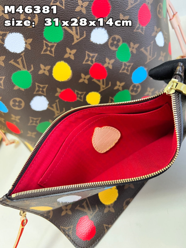 LOUIS VUITTON x YK NEVERFULL MM [M46381] CELINE CHANEL ACCESSORIES LOEWE SHOES LOUIS VUITTON DIRO YSL OTHER BRAND HANDBAGS BALENCIAGA BOTTEGA VENETA GOYARD HERMES BURBERRY VALENTINO GUCCI FENDI MIUMIU CHLOE PRADA BVLGARI SUITCASE NEW ARRIVAL 