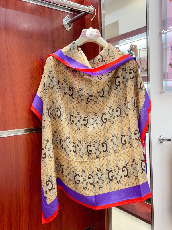 GUCCI SCARF [C1M9U-035739] CELINE CHANEL ACCESSORIES LOEWE SHOES LOUIS VUITTON DIRO YSL OTHER BRAND HANDBAGS BALENCIAGA BOTTEGA VENETA GOYARD HERMES BURBERRY VALENTINO GUCCI FENDI MIUMIU CHLOE PRADA BVLGARI SUITCASE NEW ARRIVAL 
