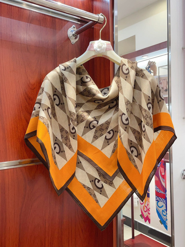 GUCCI SCARF [C1M9U-035738] CELINE CHANEL ACCESSORIES LOEWE SHOES LOUIS VUITTON DIRO YSL OTHER BRAND HANDBAGS BALENCIAGA BOTTEGA VENETA GOYARD HERMES BURBERRY VALENTINO GUCCI FENDI MIUMIU CHLOE PRADA BVLGARI SUITCASE NEW ARRIVAL 