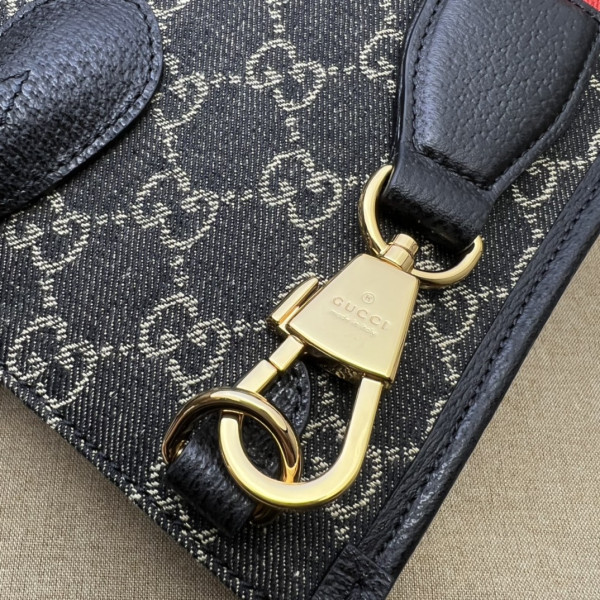GUCCI Gucci GG Supreme Monogram Tote Bag [C1M9N-082431] CELINE CHANEL ACCESSORIES LOEWE SHOES LOUIS VUITTON DIRO YSL OTHER BRAND HANDBAGS BALENCIAGA BOTTEGA VENETA GOYARD HERMES BURBERRY VALENTINO GUCCI FENDI MIUMIU CHLOE PRADA BVLGARI SUITCASE NEW ARRIVAL 