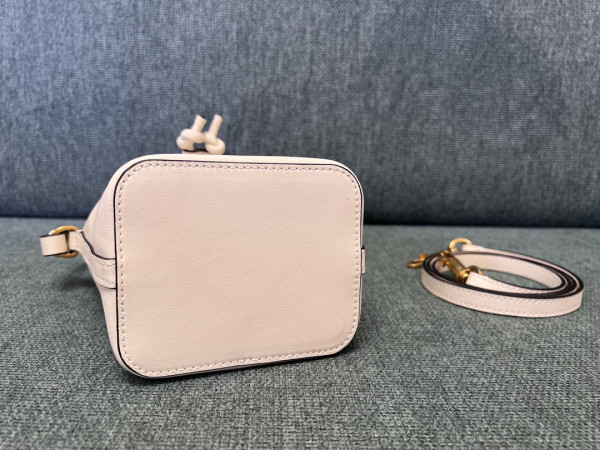 VALENTINO VLOGO Iconographe Mini Canvas Bucket Bag [C1M9N-032639] CELINE CHANEL ACCESSORIES LOEWE SHOES LOUIS VUITTON DIRO YSL OTHER BRAND HANDBAGS BALENCIAGA BOTTEGA VENETA GOYARD HERMES BURBERRY VALENTINO GUCCI FENDI MIUMIU CHLOE PRADA BVLGARI SUITCASE NEW ARRIVAL 