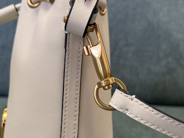 VALENTINO VLOGO Iconographe Mini Canvas Bucket Bag [C1M9N-032639] CELINE CHANEL ACCESSORIES LOEWE SHOES LOUIS VUITTON DIRO YSL OTHER BRAND HANDBAGS BALENCIAGA BOTTEGA VENETA GOYARD HERMES BURBERRY VALENTINO GUCCI FENDI MIUMIU CHLOE PRADA BVLGARI SUITCASE NEW ARRIVAL 