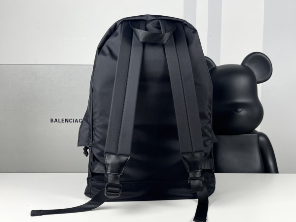 BALENCIAGA BACKPACK [C1M7I-061127] CELINE CHANEL ACCESSORIES LOEWE SHOES LOUIS VUITTON DIRO YSL OTHER BRAND HANDBAGS BALENCIAGA BOTTEGA VENETA GOYARD HERMES BURBERRY VALENTINO GUCCI FENDI MIUMIU CHLOE PRADA BVLGARI SUITCASE NEW ARRIVAL 