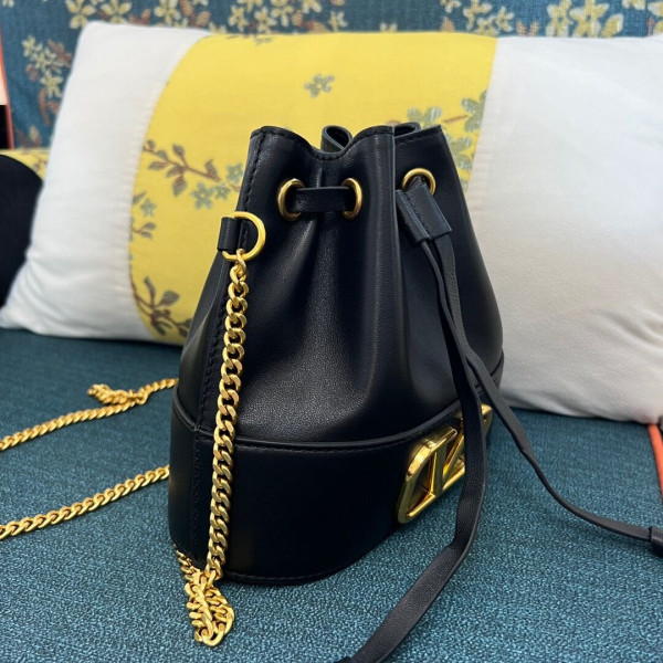 (image for) VALENTINO MINI BUCKET BAG IN NAPPA WITH VLOGO SIGNATURE CHAIN