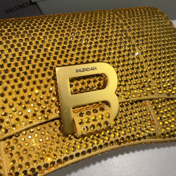 BALENCIAGA HOURGLASS WALLET ON CHAIN [C1M7I-035532] CELINE CHANEL ACCESSORIES LOEWE SHOES LOUIS VUITTON DIRO YSL OTHER BRAND HANDBAGS BALENCIAGA BOTTEGA VENETA GOYARD HERMES BURBERRY VALENTINO GUCCI FENDI MIUMIU CHLOE PRADA BVLGARI SUITCASE NEW ARRIVAL 