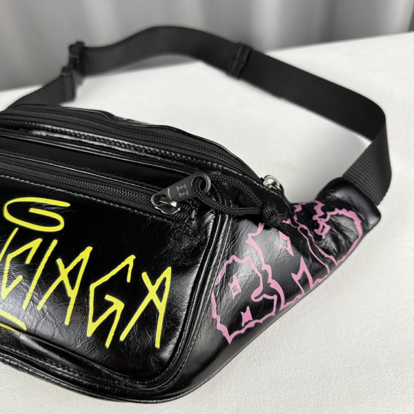 BALENCIAGA EVERYDAY BELTPACK [C1M7I-034703] CELINE CHANEL ACCESSORIES LOEWE SHOES LOUIS VUITTON DIRO YSL OTHER BRAND HANDBAGS BALENCIAGA BOTTEGA VENETA GOYARD HERMES BURBERRY VALENTINO GUCCI FENDI MIUMIU CHLOE PRADA BVLGARI SUITCASE NEW ARRIVAL 