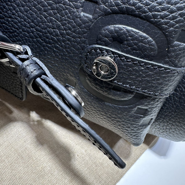 GUCCI JUMBO GG BACKPACK [625770克荔压G] CELINE CHANEL ACCESSORIES LOEWE SHOES LOUIS VUITTON DIRO YSL OTHER BRAND HANDBAGS BALENCIAGA BOTTEGA VENETA GOYARD HERMES BURBERRY VALENTINO GUCCI FENDI MIUMIU CHLOE PRADA BVLGARI SUITCASE NEW ARRIVAL 