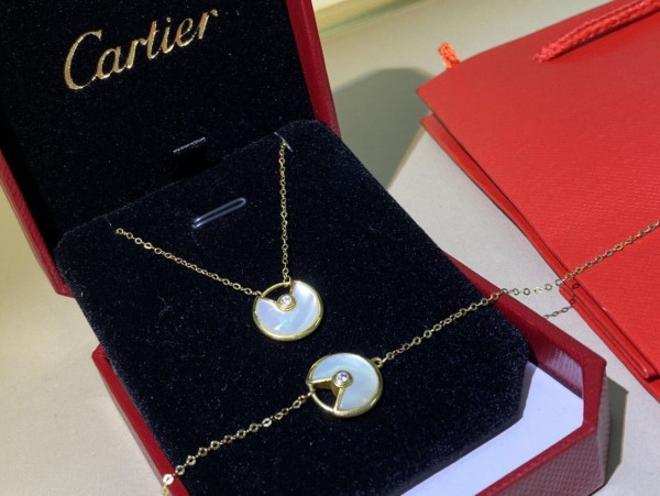 CARTIER Amulet Necklace [C1M7H-090718] CELINE CHANEL ACCESSORIES LOEWE SHOES LOUIS VUITTON DIRO YSL OTHER BRAND HANDBAGS BALENCIAGA BOTTEGA VENETA GOYARD HERMES BURBERRY VALENTINO GUCCI FENDI MIUMIU CHLOE PRADA BVLGARI SUITCASE NEW ARRIVAL 