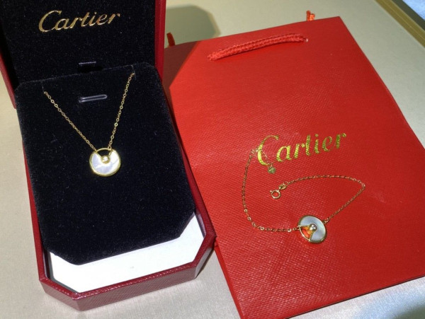 CARTIER Amulet Necklace [C1M7H-090718] CELINE CHANEL ACCESSORIES LOEWE SHOES LOUIS VUITTON DIRO YSL OTHER BRAND HANDBAGS BALENCIAGA BOTTEGA VENETA GOYARD HERMES BURBERRY VALENTINO GUCCI FENDI MIUMIU CHLOE PRADA BVLGARI SUITCASE NEW ARRIVAL 