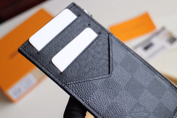 LOUIS VUITTON COIN CARD HOLDER [M64038-2] CELINE CHANEL ACCESSORIES LOEWE SHOES LOUIS VUITTON DIRO YSL OTHER BRAND HANDBAGS BALENCIAGA BOTTEGA VENETA GOYARD HERMES BURBERRY VALENTINO GUCCI FENDI MIUMIU CHLOE PRADA BVLGARI SUITCASE NEW ARRIVAL 