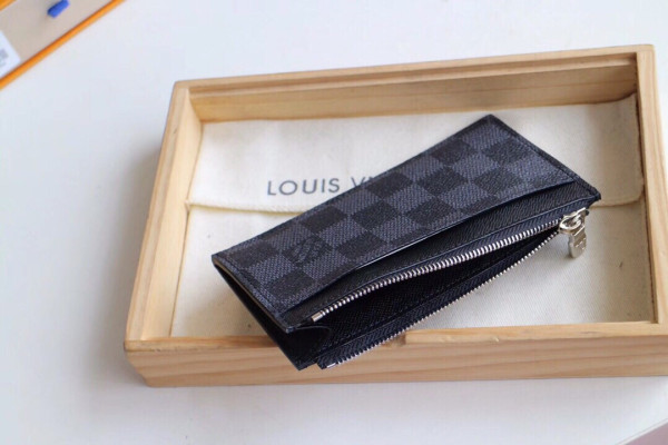 LOUIS VUITTON COIN CARD HOLDER [M64038-2] CELINE CHANEL ACCESSORIES LOEWE SHOES LOUIS VUITTON DIRO YSL OTHER BRAND HANDBAGS BALENCIAGA BOTTEGA VENETA GOYARD HERMES BURBERRY VALENTINO GUCCI FENDI MIUMIU CHLOE PRADA BVLGARI SUITCASE NEW ARRIVAL 