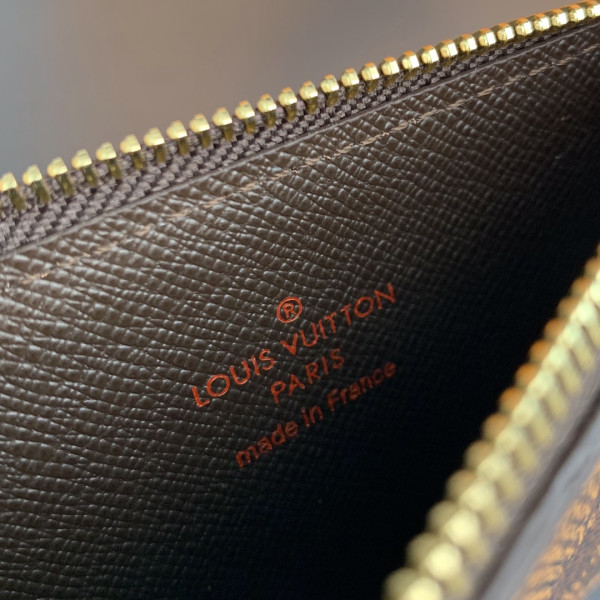 LOUIS VUITTON COIN CARD HOLDER [M64038-1] CELINE CHANEL ACCESSORIES LOEWE SHOES LOUIS VUITTON DIRO YSL OTHER BRAND HANDBAGS BALENCIAGA BOTTEGA VENETA GOYARD HERMES BURBERRY VALENTINO GUCCI FENDI MIUMIU CHLOE PRADA BVLGARI SUITCASE NEW ARRIVAL 