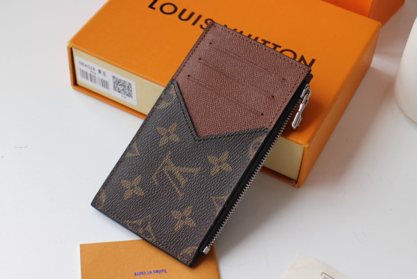 LOUIS VUITTON COIN CARD HOLDER [M64038] CELINE CHANEL ACCESSORIES LOEWE SHOES LOUIS VUITTON DIRO YSL OTHER BRAND HANDBAGS BALENCIAGA BOTTEGA VENETA GOYARD HERMES BURBERRY VALENTINO GUCCI FENDI MIUMIU CHLOE PRADA BVLGARI SUITCASE NEW ARRIVAL 