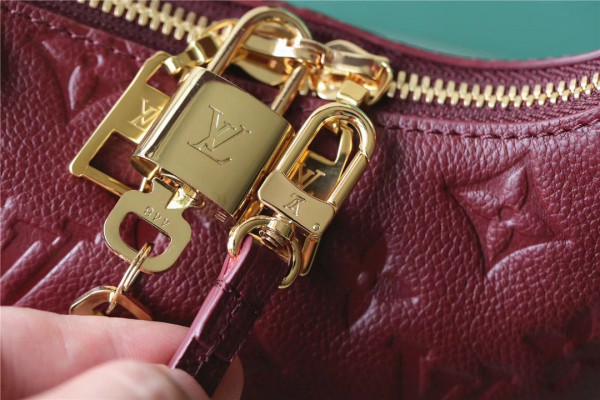 LOUIS VUITTON Sac Sport [C1M7B-065921] CELINE CHANEL ACCESSORIES LOEWE SHOES LOUIS VUITTON DIRO YSL OTHER BRAND HANDBAGS BALENCIAGA BOTTEGA VENETA GOYARD HERMES BURBERRY VALENTINO GUCCI FENDI MIUMIU CHLOE PRADA BVLGARI SUITCASE NEW ARRIVAL 