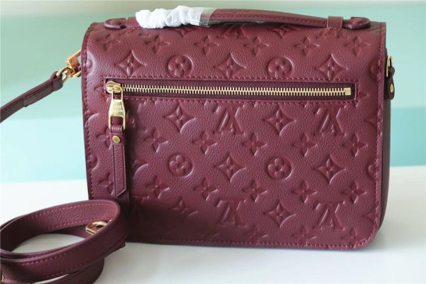 LOUIS VUITTON POCHETTE METIS [M46613] CELINE CHANEL ACCESSORIES LOEWE SHOES LOUIS VUITTON DIRO YSL OTHER BRAND HANDBAGS BALENCIAGA BOTTEGA VENETA GOYARD HERMES BURBERRY VALENTINO GUCCI FENDI MIUMIU CHLOE PRADA BVLGARI SUITCASE NEW ARRIVAL 