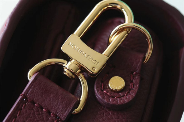 LOUIS VUITTON POCHETTE METIS [M46613] CELINE CHANEL ACCESSORIES LOEWE SHOES LOUIS VUITTON DIRO YSL OTHER BRAND HANDBAGS BALENCIAGA BOTTEGA VENETA GOYARD HERMES BURBERRY VALENTINO GUCCI FENDI MIUMIU CHLOE PRADA BVLGARI SUITCASE NEW ARRIVAL 