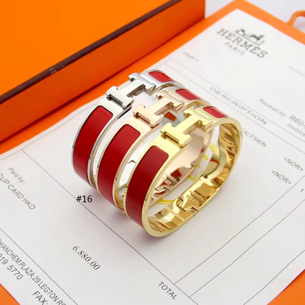 HERMES BRACELET [C1M77-033950] CELINE CHANEL ACCESSORIES LOEWE SHOES LOUIS VUITTON DIRO YSL OTHER BRAND HANDBAGS BALENCIAGA BOTTEGA VENETA GOYARD HERMES BURBERRY VALENTINO GUCCI FENDI MIUMIU CHLOE PRADA BVLGARI SUITCASE NEW ARRIVAL 