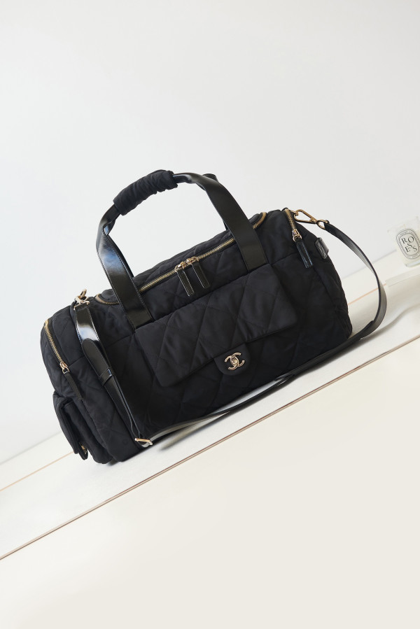 CL COCO NEIGE [C1M6Z-063934] CELINE CHANEL ACCESSORIES LOEWE SHOES LOUIS VUITTON DIRO YSL OTHER BRAND HANDBAGS BALENCIAGA BOTTEGA VENETA GOYARD HERMES BURBERRY VALENTINO GUCCI FENDI MIUMIU CHLOE PRADA BVLGARI SUITCASE NEW ARRIVAL 