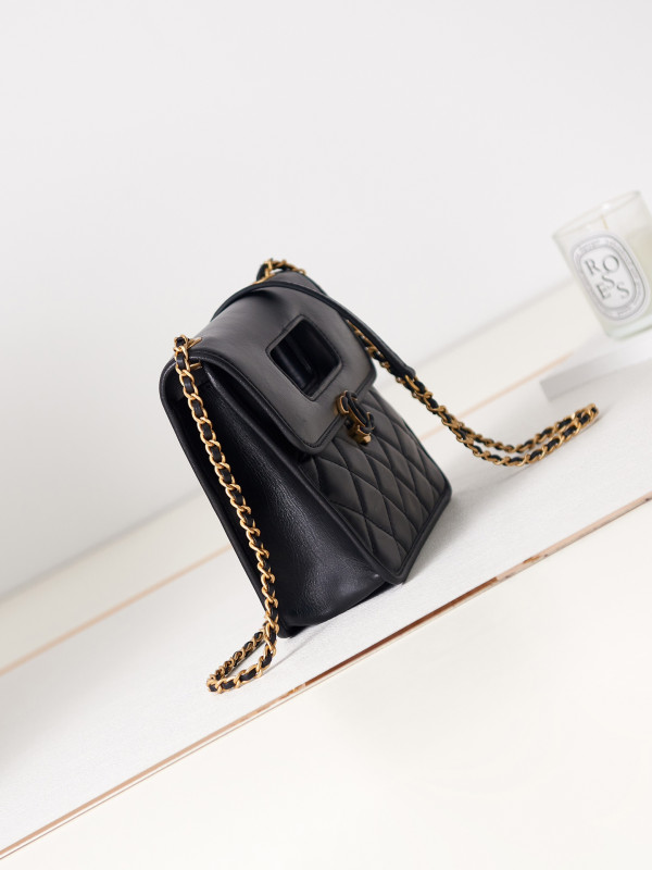 CL SMALL TOTE [C1M6Z-035730] CELINE CHANEL ACCESSORIES LOEWE SHOES LOUIS VUITTON DIRO YSL OTHER BRAND HANDBAGS BALENCIAGA BOTTEGA VENETA GOYARD HERMES BURBERRY VALENTINO GUCCI FENDI MIUMIU CHLOE PRADA BVLGARI SUITCASE NEW ARRIVAL 