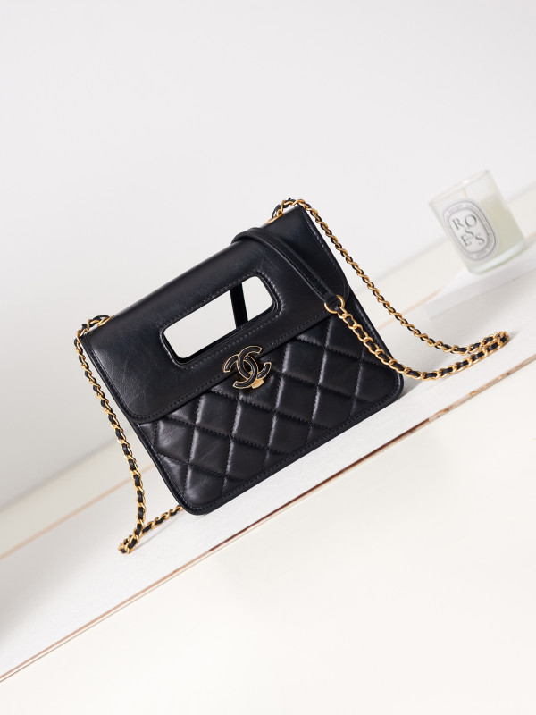 CL SMALL TOTE [C1M6Z-035730] CELINE CHANEL ACCESSORIES LOEWE SHOES LOUIS VUITTON DIRO YSL OTHER BRAND HANDBAGS BALENCIAGA BOTTEGA VENETA GOYARD HERMES BURBERRY VALENTINO GUCCI FENDI MIUMIU CHLOE PRADA BVLGARI SUITCASE NEW ARRIVAL 