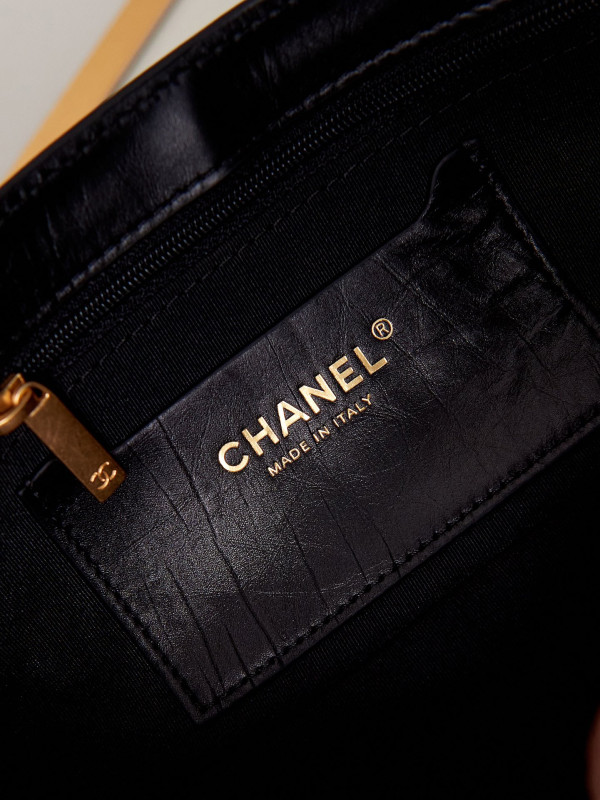 CL SMALL TOTE [C1M6Z-035730] CELINE CHANEL ACCESSORIES LOEWE SHOES LOUIS VUITTON DIRO YSL OTHER BRAND HANDBAGS BALENCIAGA BOTTEGA VENETA GOYARD HERMES BURBERRY VALENTINO GUCCI FENDI MIUMIU CHLOE PRADA BVLGARI SUITCASE NEW ARRIVAL 