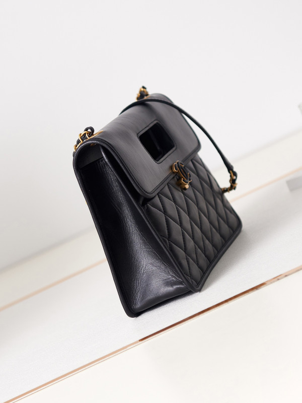 CL SMALL TOTE [C1M6Z-035355] CELINE CHANEL ACCESSORIES LOEWE SHOES LOUIS VUITTON DIRO YSL OTHER BRAND HANDBAGS BALENCIAGA BOTTEGA VENETA GOYARD HERMES BURBERRY VALENTINO GUCCI FENDI MIUMIU CHLOE PRADA BVLGARI SUITCASE NEW ARRIVAL 
