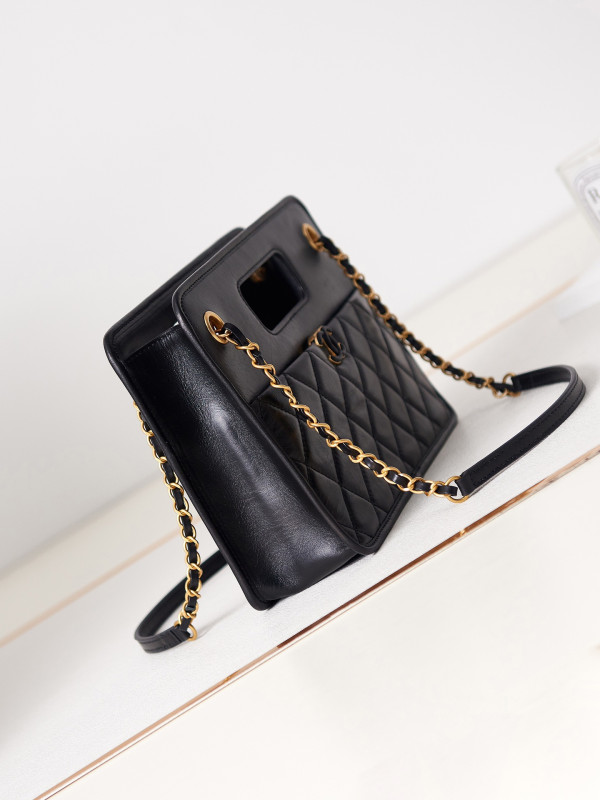 CL SMALL TOTE [AS4037] CELINE CHANEL ACCESSORIES LOEWE SHOES LOUIS VUITTON DIRO YSL OTHER BRAND HANDBAGS BALENCIAGA BOTTEGA VENETA GOYARD HERMES BURBERRY VALENTINO GUCCI FENDI MIUMIU CHLOE PRADA BVLGARI SUITCASE NEW ARRIVAL 