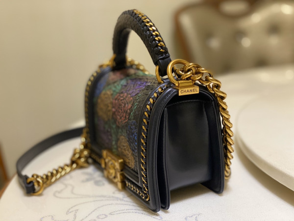 CL BOY BAG 20CM [C1M6Z-025310] CELINE CHANEL ACCESSORIES LOEWE SHOES LOUIS VUITTON DIRO YSL OTHER BRAND HANDBAGS BALENCIAGA BOTTEGA VENETA GOYARD HERMES BURBERRY VALENTINO GUCCI FENDI MIUMIU CHLOE PRADA BVLGARI SUITCASE NEW ARRIVAL 
