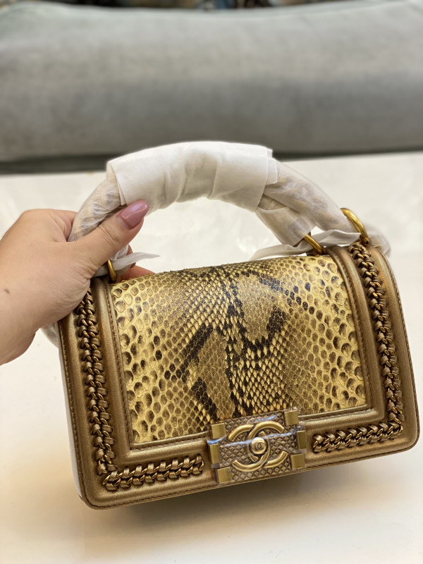 CL BOY BAG 20CM [C1M6Z-025300] CELINE CHANEL ACCESSORIES LOEWE SHOES LOUIS VUITTON DIRO YSL OTHER BRAND HANDBAGS BALENCIAGA BOTTEGA VENETA GOYARD HERMES BURBERRY VALENTINO GUCCI FENDI MIUMIU CHLOE PRADA BVLGARI SUITCASE NEW ARRIVAL 