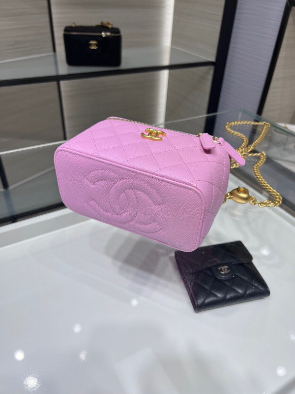 CL SMALL VANITY WITH CLASSIC CHAIN [C1M6X-100551] CELINE CHANEL ACCESSORIES LOEWE SHOES LOUIS VUITTON DIRO YSL OTHER BRAND HANDBAGS BALENCIAGA BOTTEGA VENETA GOYARD HERMES BURBERRY VALENTINO GUCCI FENDI MIUMIU CHLOE PRADA BVLGARI SUITCASE NEW ARRIVAL 