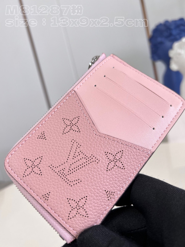 LOUIS VUITTON CARD HOLDER RECTO VERSO [C1M6W-083534] CELINE CHANEL ACCESSORIES LOEWE SHOES LOUIS VUITTON DIRO YSL OTHER BRAND HANDBAGS BALENCIAGA BOTTEGA VENETA GOYARD HERMES BURBERRY VALENTINO GUCCI FENDI MIUMIU CHLOE PRADA BVLGARI SUITCASE NEW ARRIVAL 
