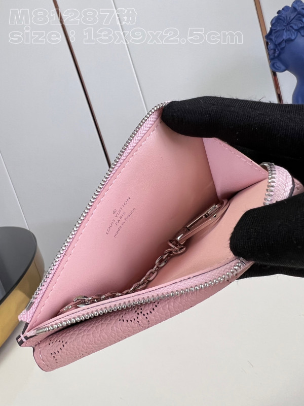 LOUIS VUITTON CARD HOLDER RECTO VERSO [C1M6W-083534] CELINE CHANEL ACCESSORIES LOEWE SHOES LOUIS VUITTON DIRO YSL OTHER BRAND HANDBAGS BALENCIAGA BOTTEGA VENETA GOYARD HERMES BURBERRY VALENTINO GUCCI FENDI MIUMIU CHLOE PRADA BVLGARI SUITCASE NEW ARRIVAL 