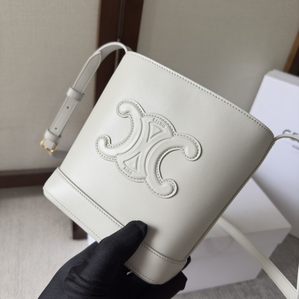 CELIN* MINI BUCKET CUIR TRIOMPHE [C1M4M-085214] CELINE CHANEL ACCESSORIES LOEWE SHOES LOUIS VUITTON DIRO YSL OTHER BRAND HANDBAGS BALENCIAGA BOTTEGA VENETA GOYARD HERMES BURBERRY VALENTINO GUCCI FENDI MIUMIU CHLOE PRADA BVLGARI SUITCASE NEW ARRIVAL 
