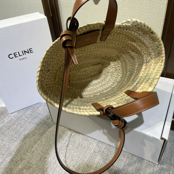 CELIN* TRIOMPHE CELIN* CLASSIC PANIER IN PALM LEAVES AND CALFSKIN [C1M4M-081946] CELINE CHANEL ACCESSORIES LOEWE SHOES LOUIS VUITTON DIRO YSL OTHER BRAND HANDBAGS BALENCIAGA BOTTEGA VENETA GOYARD HERMES BURBERRY VALENTINO GUCCI FENDI MIUMIU CHLOE PRADA BVLGARI SUITCASE NEW ARRIVAL 