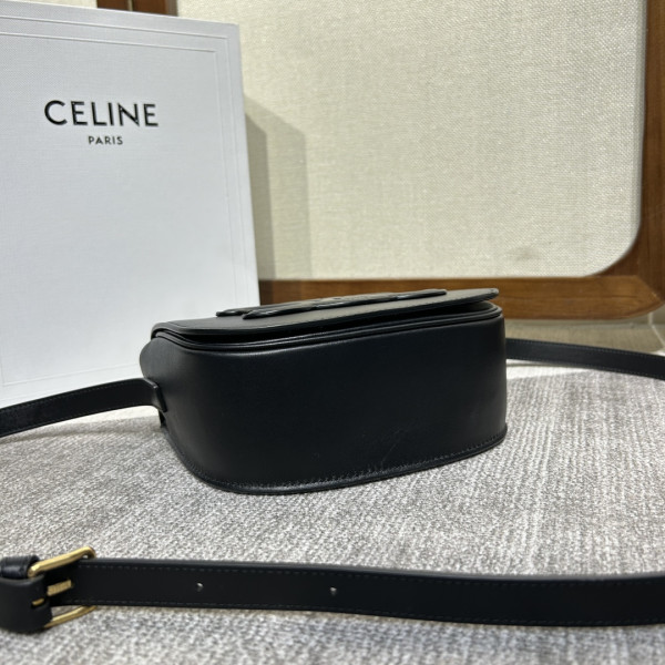 CELIN* TEEN BESACE TRIOMPHE [C1M4M-073531] CELINE CHANEL ACCESSORIES LOEWE SHOES LOUIS VUITTON DIRO YSL OTHER BRAND HANDBAGS BALENCIAGA BOTTEGA VENETA GOYARD HERMES BURBERRY VALENTINO GUCCI FENDI MIUMIU CHLOE PRADA BVLGARI SUITCASE NEW ARRIVAL 