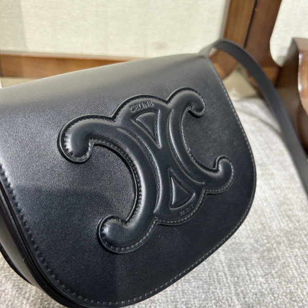 CELIN* TEEN BESACE TRIOMPHE [C1M4M-073531] CELINE CHANEL ACCESSORIES LOEWE SHOES LOUIS VUITTON DIRO YSL OTHER BRAND HANDBAGS BALENCIAGA BOTTEGA VENETA GOYARD HERMES BURBERRY VALENTINO GUCCI FENDI MIUMIU CHLOE PRADA BVLGARI SUITCASE NEW ARRIVAL 