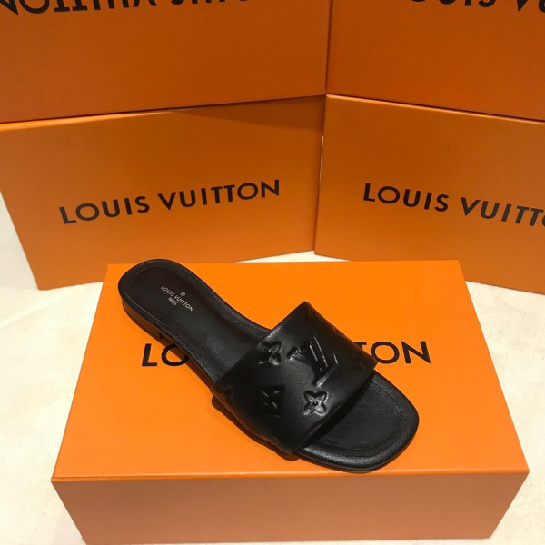 LOUIS VUITTON SLIPPERS [C1M6X-095551] CELINE CHANEL ACCESSORIES LOEWE SHOES LOUIS VUITTON DIRO YSL OTHER BRAND HANDBAGS BALENCIAGA BOTTEGA VENETA GOYARD HERMES BURBERRY VALENTINO GUCCI FENDI MIUMIU CHLOE PRADA BVLGARI SUITCASE NEW ARRIVAL 