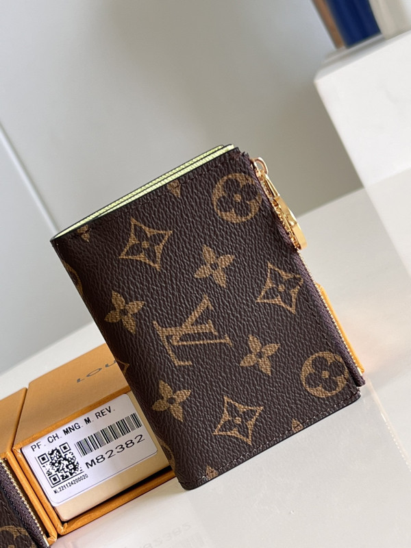 (image for) Louis Vuitton Lisa Wallet